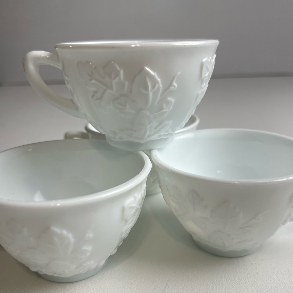 Vintage Indian colony, harvest, grape milk, glass cup set of‎ four